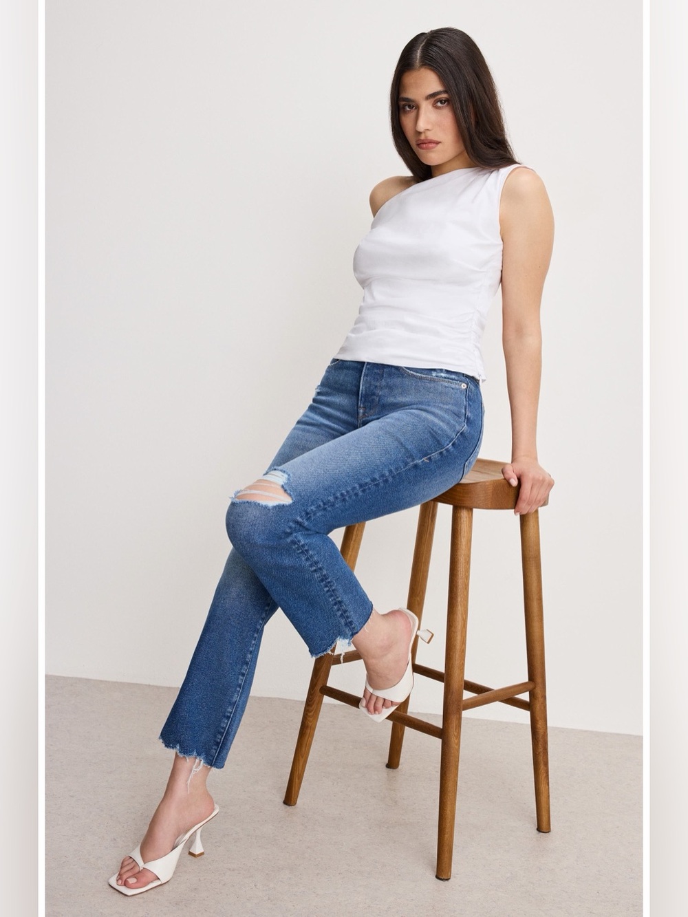 Good American Good Petite Distressed Crop Straight Leg Jeans NWT 4/27P - Picture 5 of 8